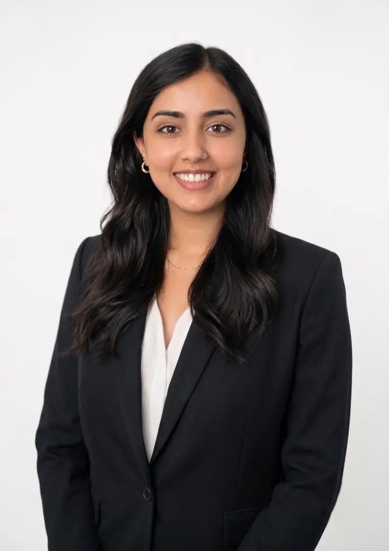Portrait of Dr Aleeza Fatima, BMedSc MD, at SMSG